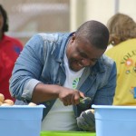 Potato peeling contestant 