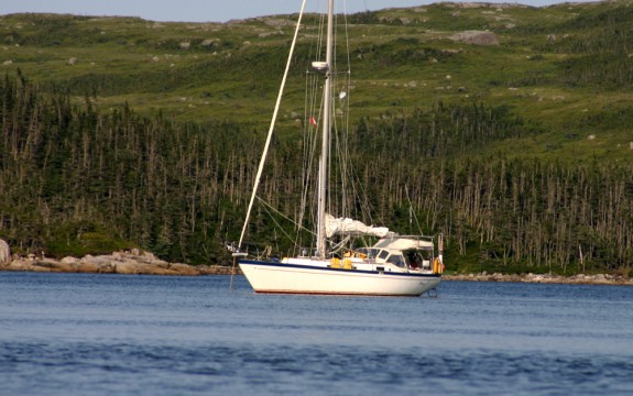 Mary T at anchor in Cinq Cerf Bay